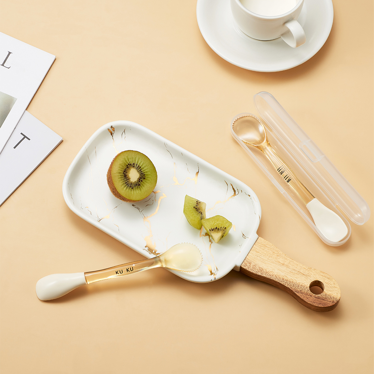 proimages/bottles_accessories/tableware/3042/3042-KU2合1雙頭果泥湯匙EDM_10.jpg