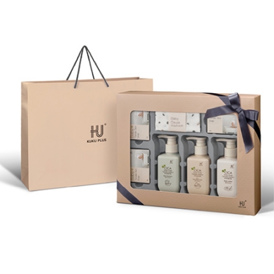 KUKU PLUS 舒敏積雪草寶寶頂級精選沐浴禮盒